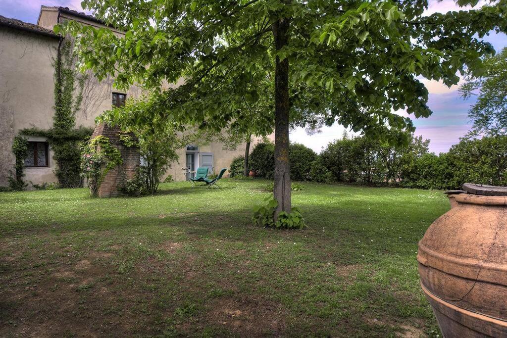 Allegretti Agriturismo Castelnuovo Berardenga Exteriör bild